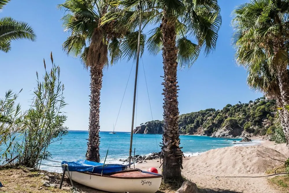 Camping Sunissim Cala Llevado 4 By Locatour Hotel Tossa de Mar Campsite